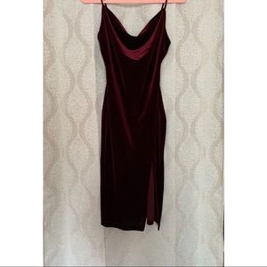 VELVET WINE CROWL NECK DRESS - GUESS / size S